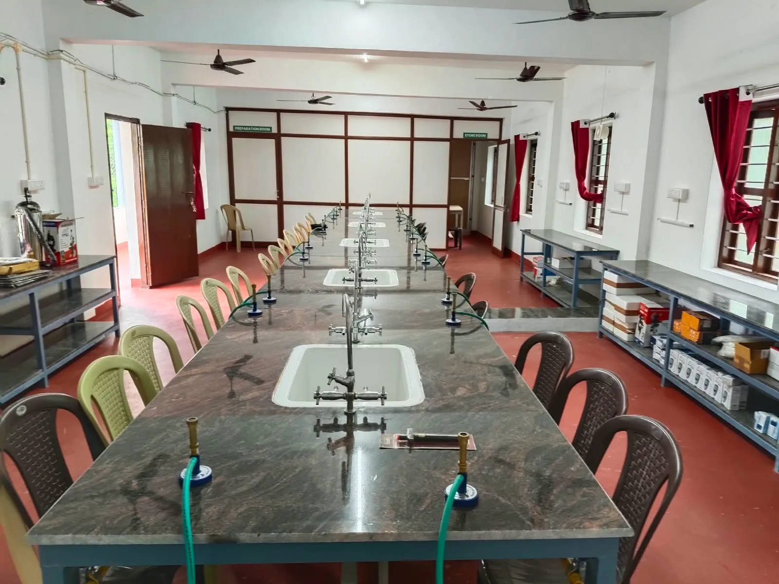 Pharmacognosy & Experimental Plant Extraction Lab