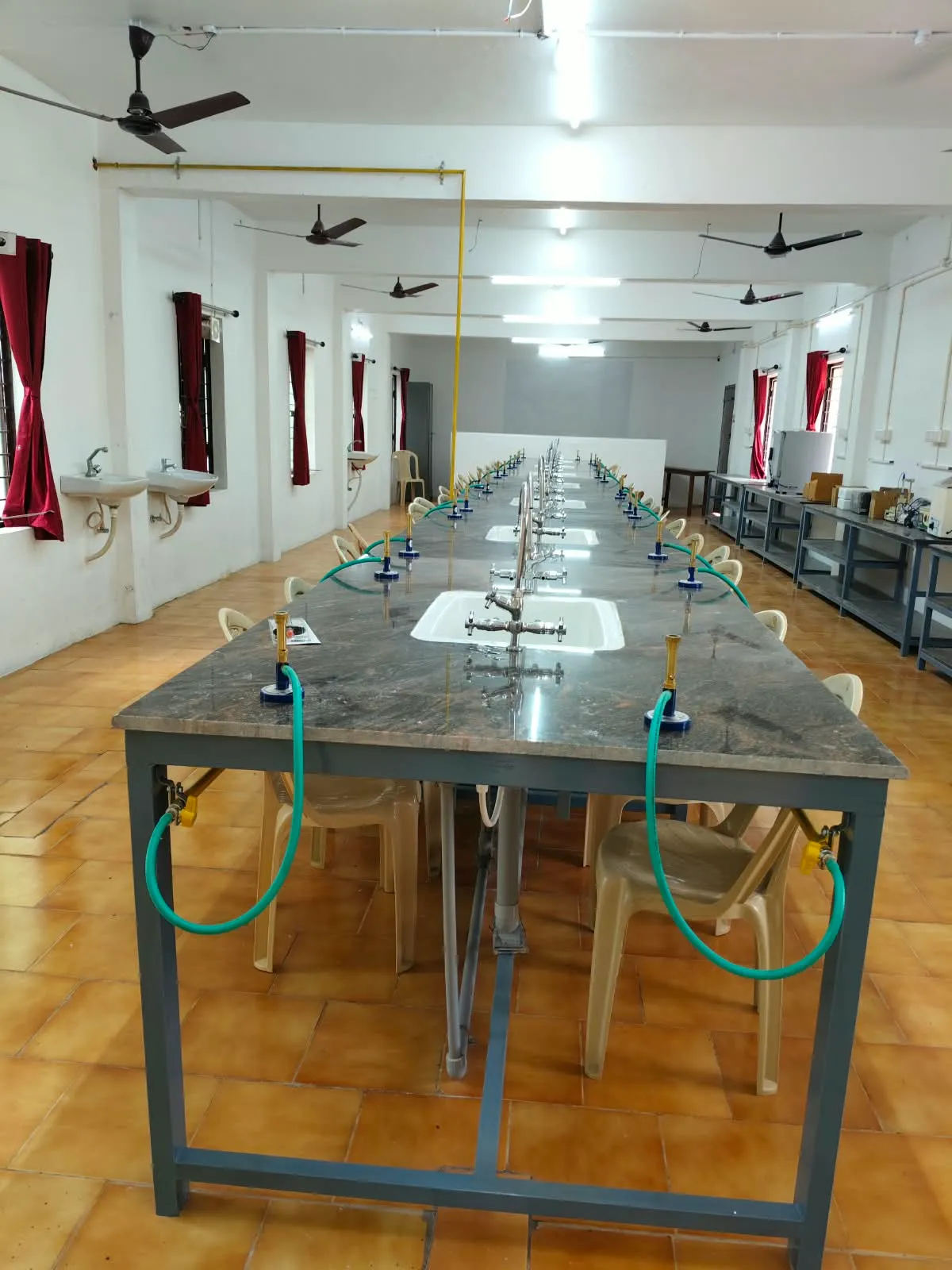 Pharmaceutical Chemistry Practical Training Hall